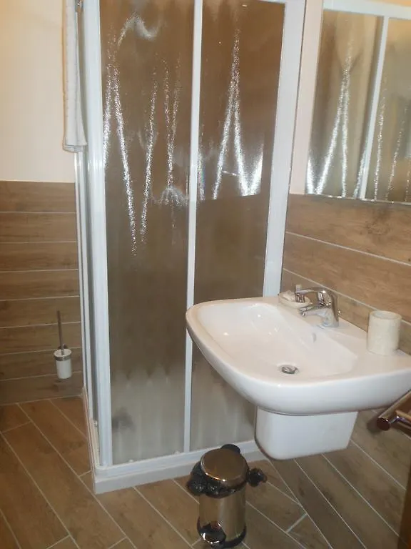Agriturismo Nona Rosa Gravedona 0*,  Italy