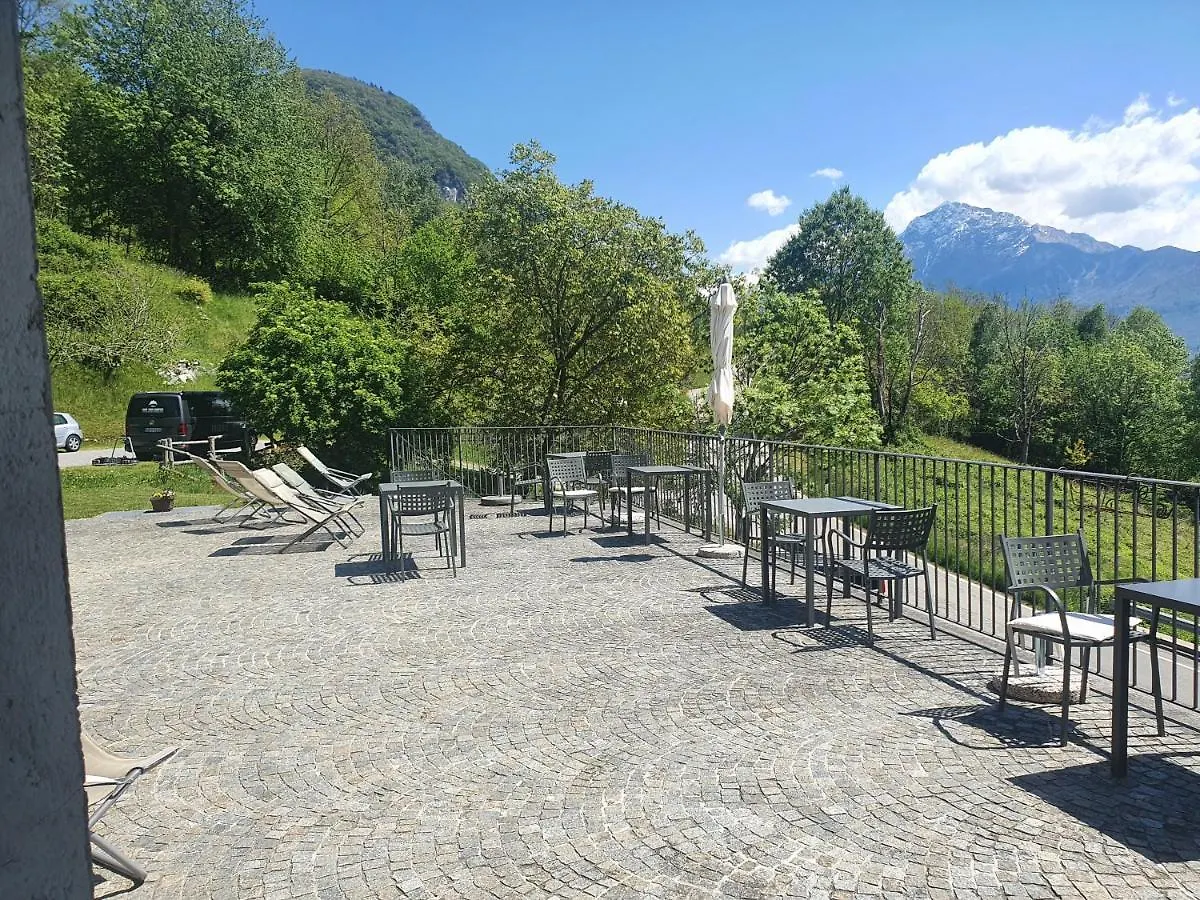 Agriturismo Nona Rosa グラヴェドーナ ファームステイ